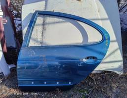Дверь задняя левая для Renault Megane I (1995—1999)  запчасти бу