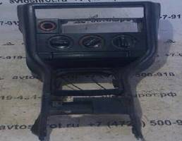 Консоль для Audi 100 C3 (1982—1988)  запчасти бу