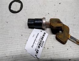 Личинка двери для Opel Ascona C (1981—1988)  запчасти бу