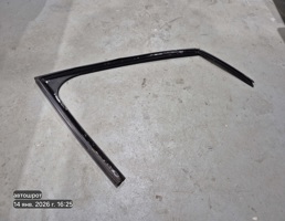 Резинка стекла двери задней правой для Peugeot 3008 I рестайлинг (2013—2016)  запчасти бу