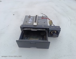 Пепельница задняя (в консоль) для Toyota Chaser X80 (1988—1992)  запчасти бу