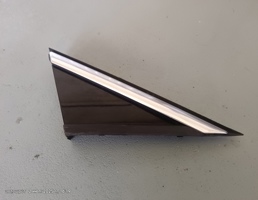 Накладка на крыло переднее правое для Peugeot 3008 I рестайлинг (2013—2016)  запчасти бу
