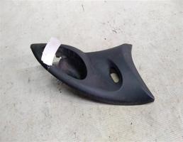 Рамка крючка двери передней правой для Ford Focus I (1998—2004)  запчасти бу