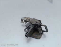 Ответная часть замка багажника для Nissan Almera N16 рестайлинг (2002—2006)  запчасти бу