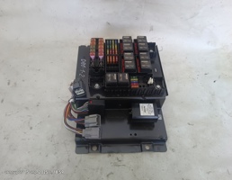 Блок предохранителей для Land Rover Defender I рестайлинг (2007—2016)  запчасти бу