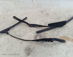 Поводок стеклоочистителя передний пара для Hyundai Sonata II (1988—1993)  запчасти бу