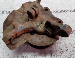 Кулак поворотный передний правый для Opel Omega A (1984—1994)  запчасти бу