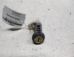 Личинка двери для Opel Ascona C (1981—1988)  запчасти бу