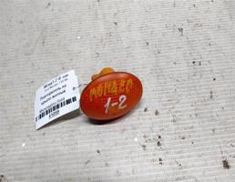 Повторитель на крыло желтый для Ford Mondeo I (1993—1996)  запчасти бу