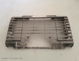 Решетка радиатора для Land Rover Defender I (1983—2007)  запчасти бу