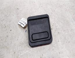 Крючок крышки пола багажника для Mercedes-Benz E-класс W124/S124/C124/A124 (1984—1997)  запчасти бу