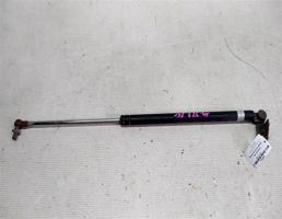 Амортизатор двери багажника для Mazda 323 BF (1985—1993)  запчасти бу