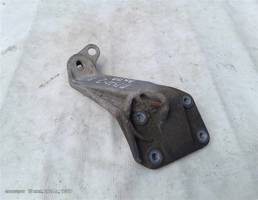 Кронштейн АКПП левый для VOLKSWAGEN Passat B4 (1993—1997)  запчасти бу