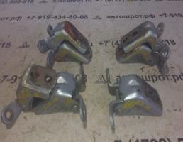 Петля двери для Nissan Almera N16 (2000—2003)  запчасти бу