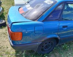 Крыло заднее правое для Audi 80 B3 (1986—1991)  запчасти бу