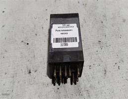 Реле топливного насоса для Mercedes-Benz E-класс W124/S124/C124/A124 (1984—1997)  запчасти бу