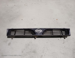 Решетка радиатора для Nissan Sunny B14 (1994—1999)  запчасти бу