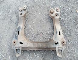 Балка подмоторная для Audi 100 C3 (1982—1988)  запчасти бу