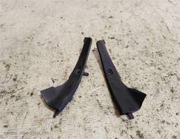 Накладка на стойку наружная для Mazda 6 GG рестайлинг (2005—2008)  запчасти бу