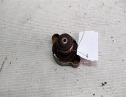 Крышка радиатора для Mitsubishi Pajero I (1982—1991)  запчасти бу