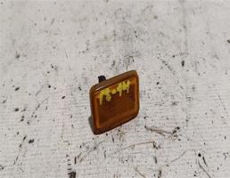 Повторитель на крыло желтый для VOLKSWAGEN Golf Mk2 (1983—1992)  запчасти бу