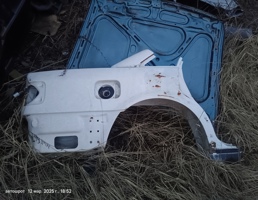 Крыло заднее правое для Audi 100 C4 91-94г  запчасти бу