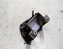 Кронштейн КПП левый для Ford Fiesta Mk4 (1995—1999)  запчасти бу