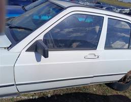 Дверь передняя левая для Mercedes-Benz 190 (W201) W201 (1982—1993)  запчасти бу