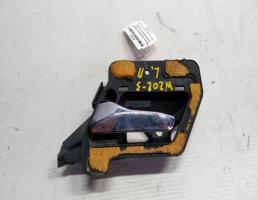 Крючок двери передней левой для Mercedes-Benz C-класс W202/S202 (1993—1997)  запчасти бу