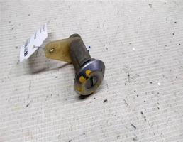 Личинка двери для Ford Granada II (1977—1985)  запчасти бу