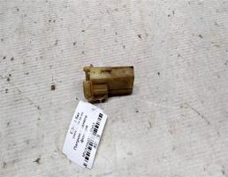 Патрон заднего фонаря для BMW 5 серия E34 (1988—1996)  запчасти бу