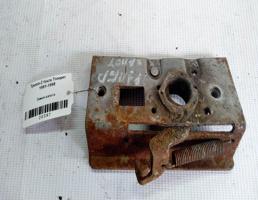 Замок капота для Isuzu Trooper I (1981—1991)  запчасти бу