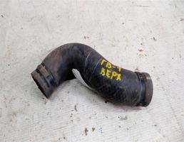 Патрубок радиатора верхний для Toyota Granvia I (1995—2002)  запчасти бу
