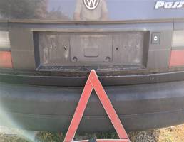 Бленда крышки багажника (накладка) для VOLKSWAGEN Passat B3 (1988—1993)  запчасти бу