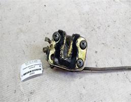 Замок двери передней правой для Mazda 626 GC (1982—1987)  запчасти бу