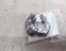 Фиксатор форсунки инжектора эл для Mazda 3 BK (2003—2006)  запчасти бу