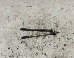 Болт стартера для VOLKSWAGEN Passat B3 (1988—1993)  запчасти бу