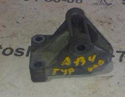Кронштейн насоса ГУРа для Audi 80 B4 (1991—1996)  запчасти бу