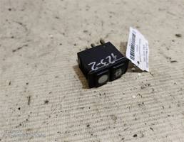 Кнопка стеклоочистителя заднего для Mercedes-Benz W123 W123/V123/C123/S123 (1975—1986)  запчасти бу