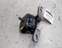 Петля двери задней верхняя левая для Mazda 3 BK (2003—2006)  запчасти бу