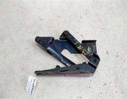 Петля капота левая для Audi 100 C3 (1982—1988)  запчасти бу