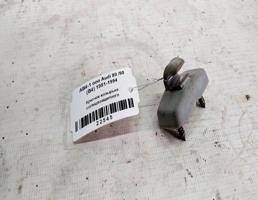 Крючок козырька солнцезащитного для Audi 80 B4 (1991—1996)  запчасти бу