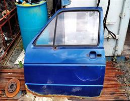 Дверь передняя правая для VOLKSWAGEN Golf Mk2 (1983—1992)  запчасти бу