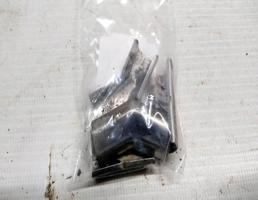 Заглушка молдинга для Mitsubishi Pajero I (1982—1991)  запчасти бу