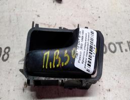 Крючок двери передней правой для VOLKSWAGEN Passat B3 (1988—1993)  запчасти бу