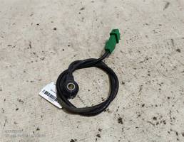 Датчик детонации для VOLKSWAGEN Passat B5 (1996—2001)  запчасти бу