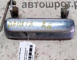 Ручка двери наружная передней правой для Nissan Vanette I (1978—1988)  запчасти бу