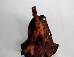 Кулак поворотный передний левый для Opel Omega A (1984—1994)  запчасти бу