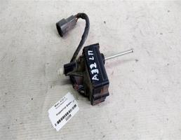 Корректор фары для Nissan Maxima A32 (1994—2000)  запчасти бу