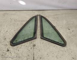 Стекло кузовное глухое пара для VOLKSWAGEN Passat B3 (1988—1993)  запчасти бу